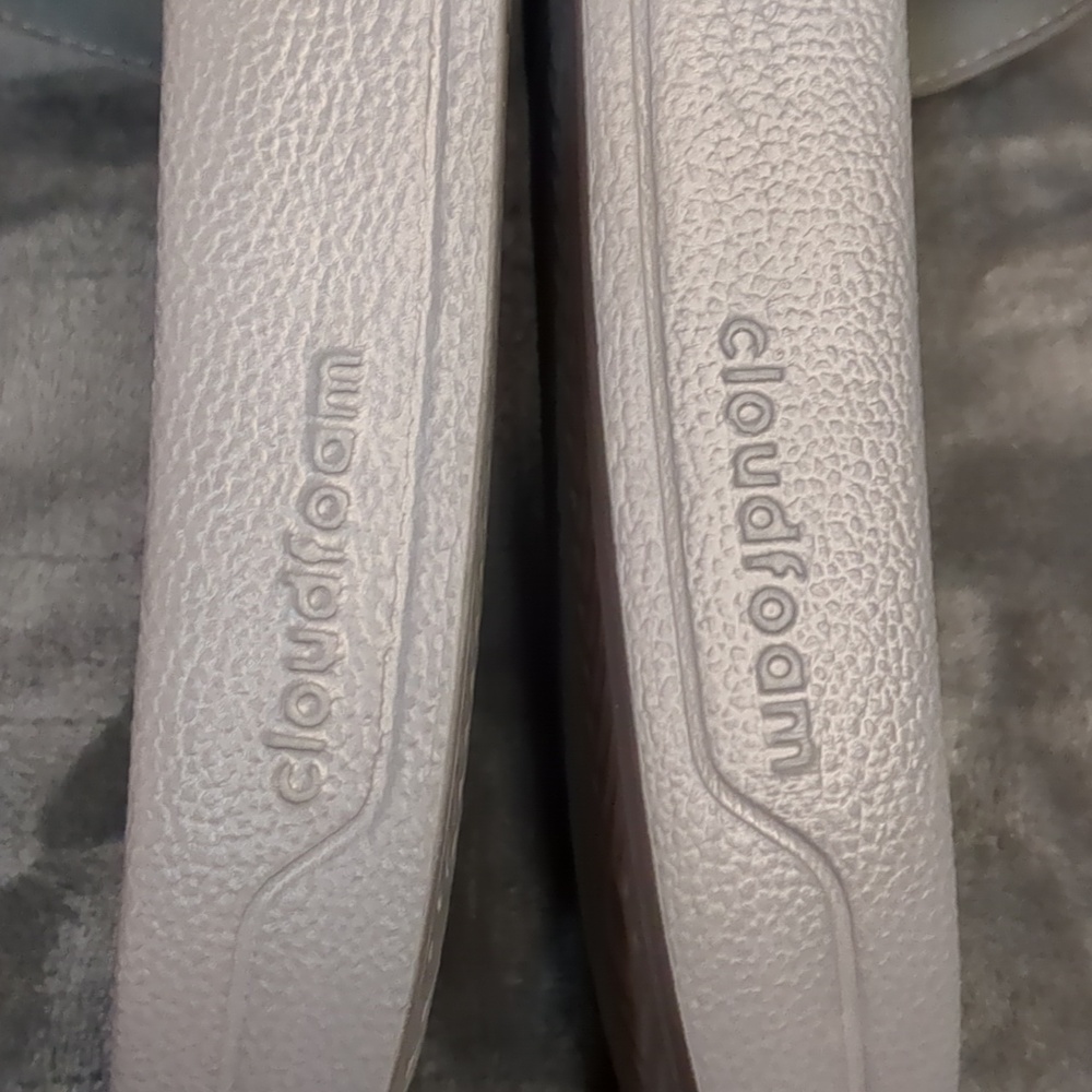 Adidas Gray and White Slide Sandals - Picture 14 of 16